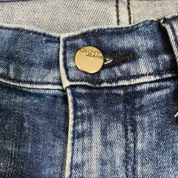 DKNY Jeans Distressed Skinny Jeans Size 6P - Picture 6 of 8